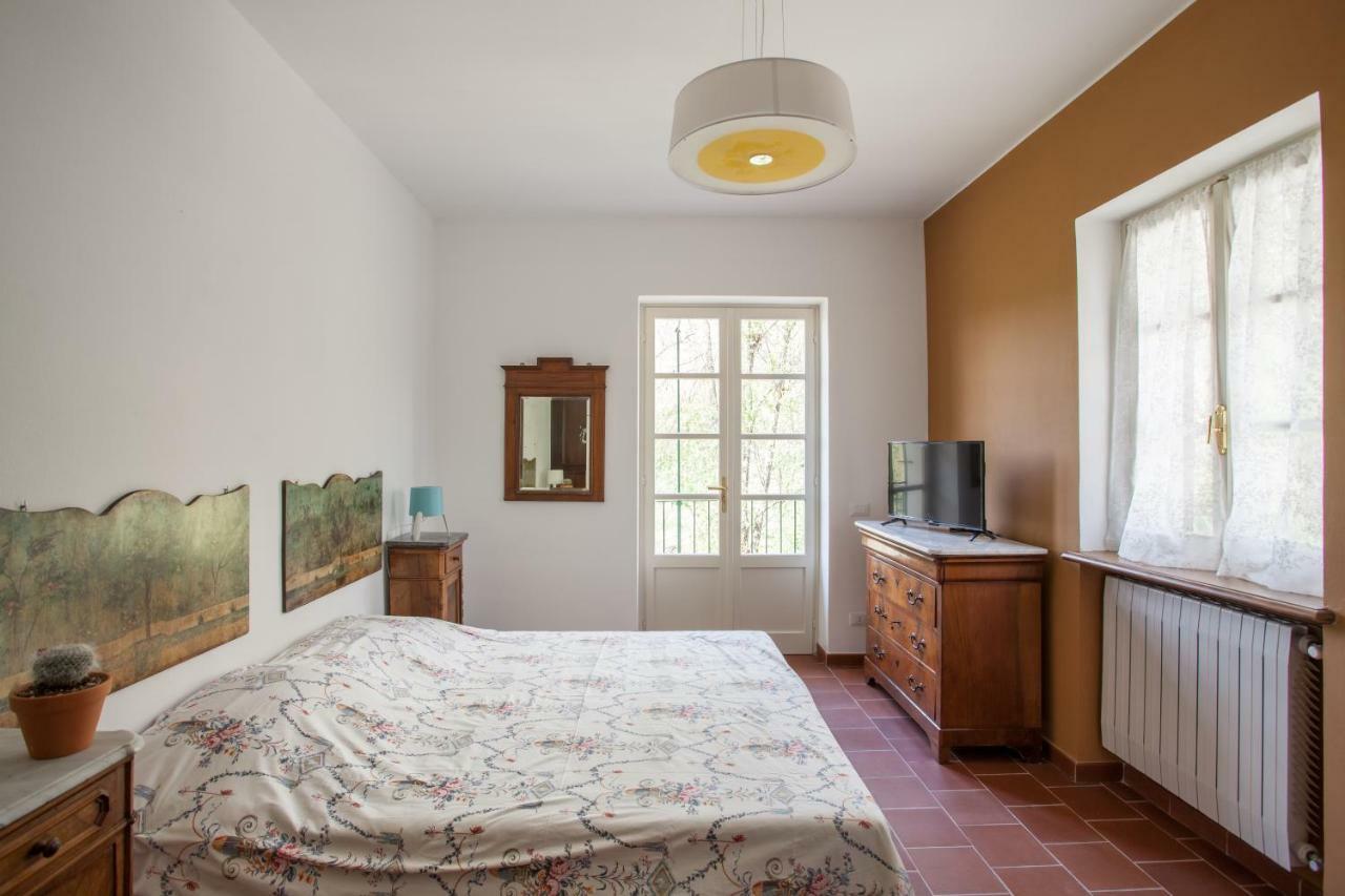 America Nei Boschi B&B Бра Екстер'єр фото