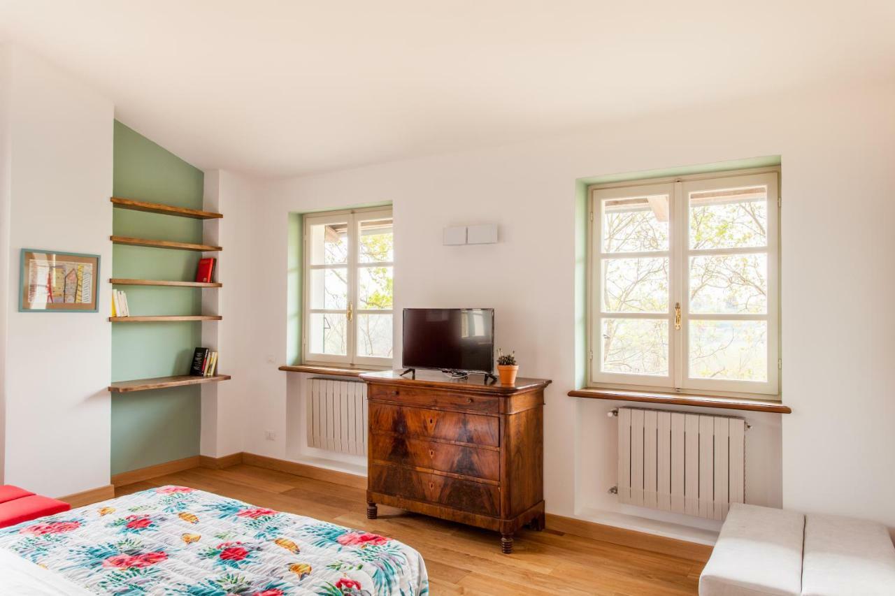 America Nei Boschi B&B Бра Екстер'єр фото