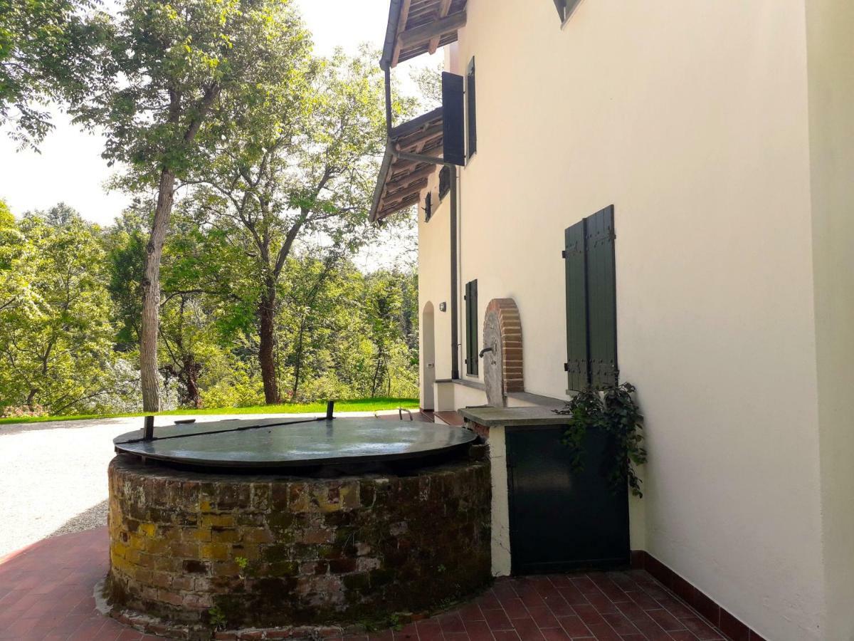 America Nei Boschi B&B Бра Екстер'єр фото